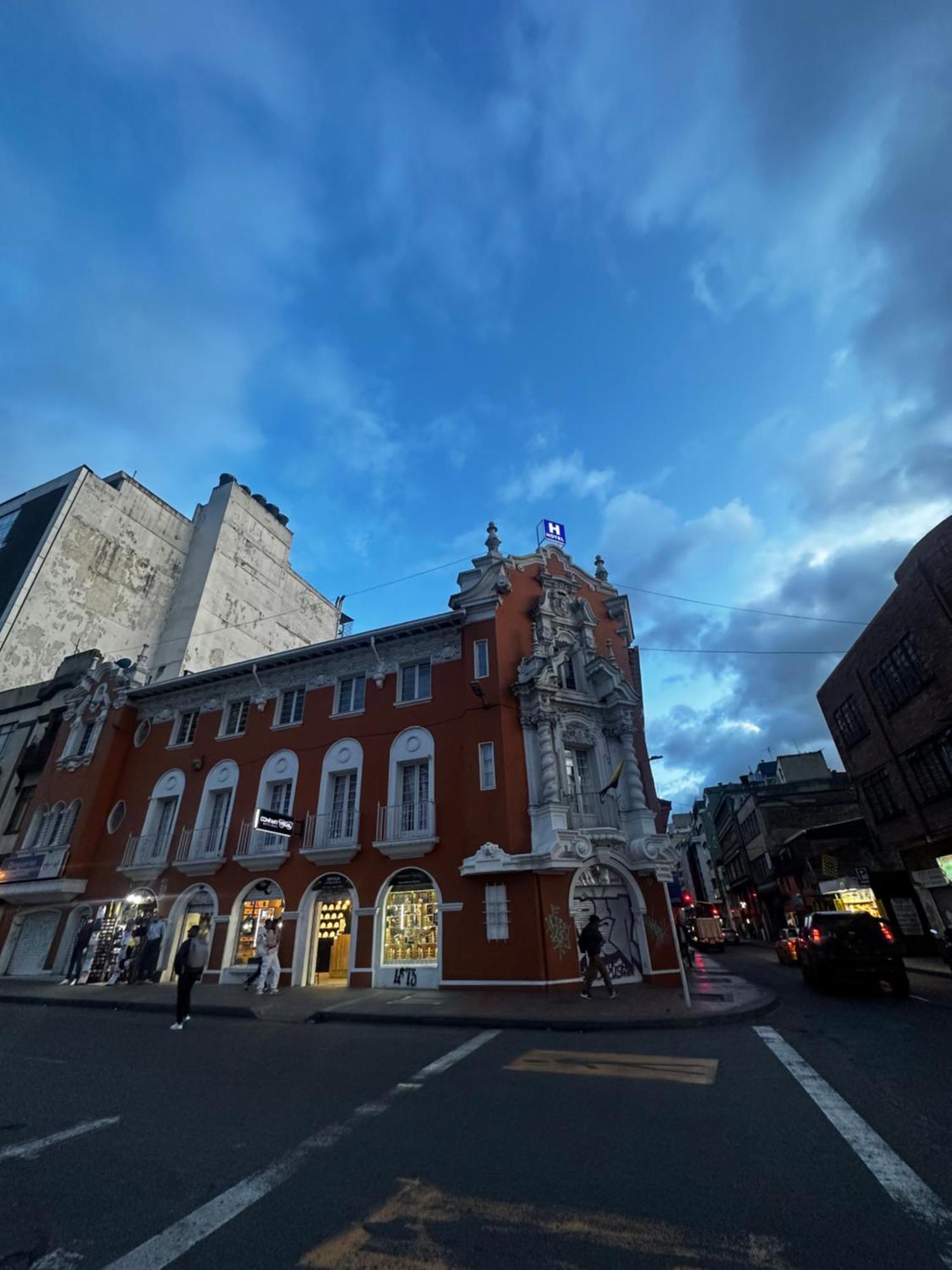 Hotel Artistico Богота Экстерьер фото